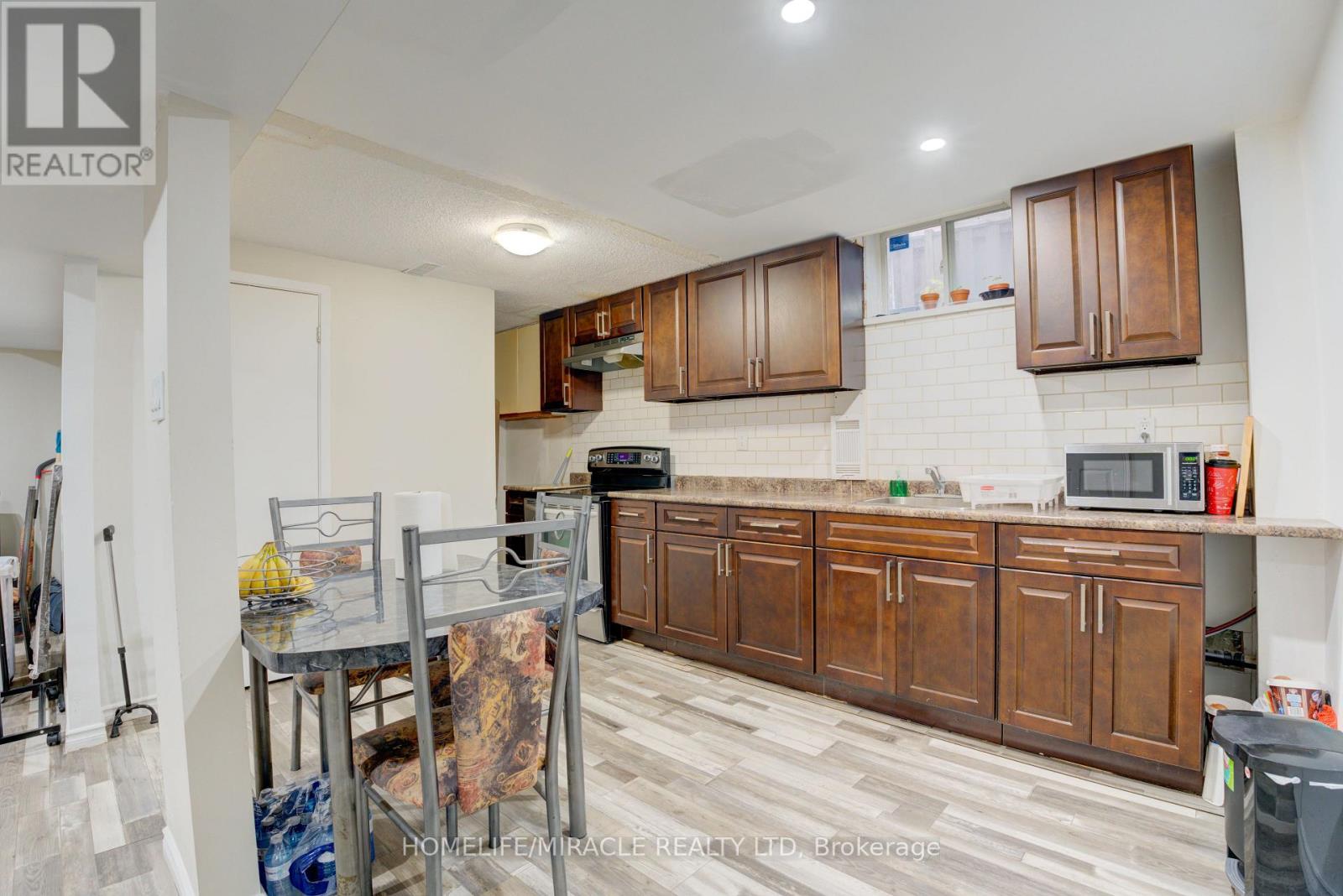 22 Kesteven Crescent, Brampton, Ontario  L6W 4E1 - Photo 23 - W13095276