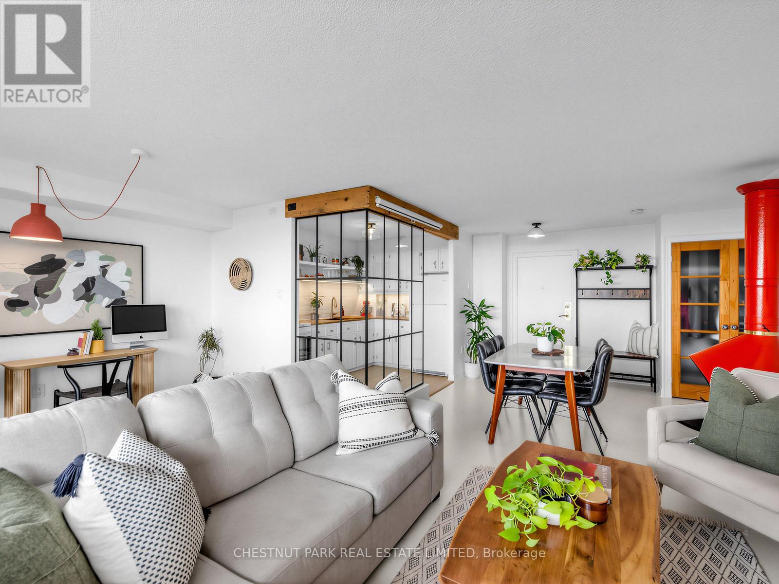 1210 - 541 Blackthorn Avenue, Toronto, Ontario  M6M 5A6 - Photo 12 - W13095304