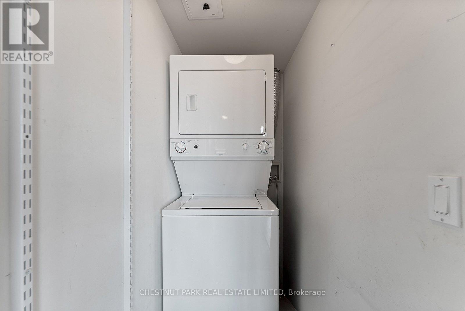 701 - 20 Gothic Avenue, Toronto, Ontario  M6P 1T5 - Photo 13 - W13095348