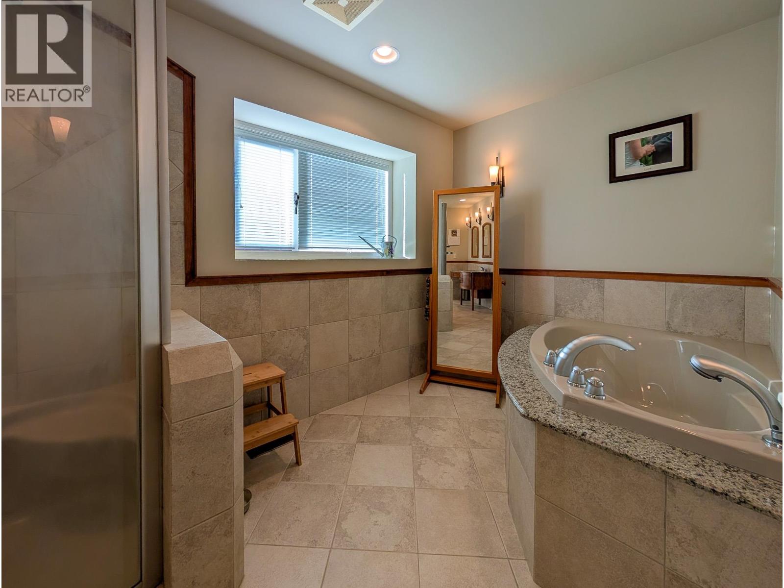 8419 Summer Place, Prince George, British Columbia  V2K 4Z8 - Photo 35 - R3120735
