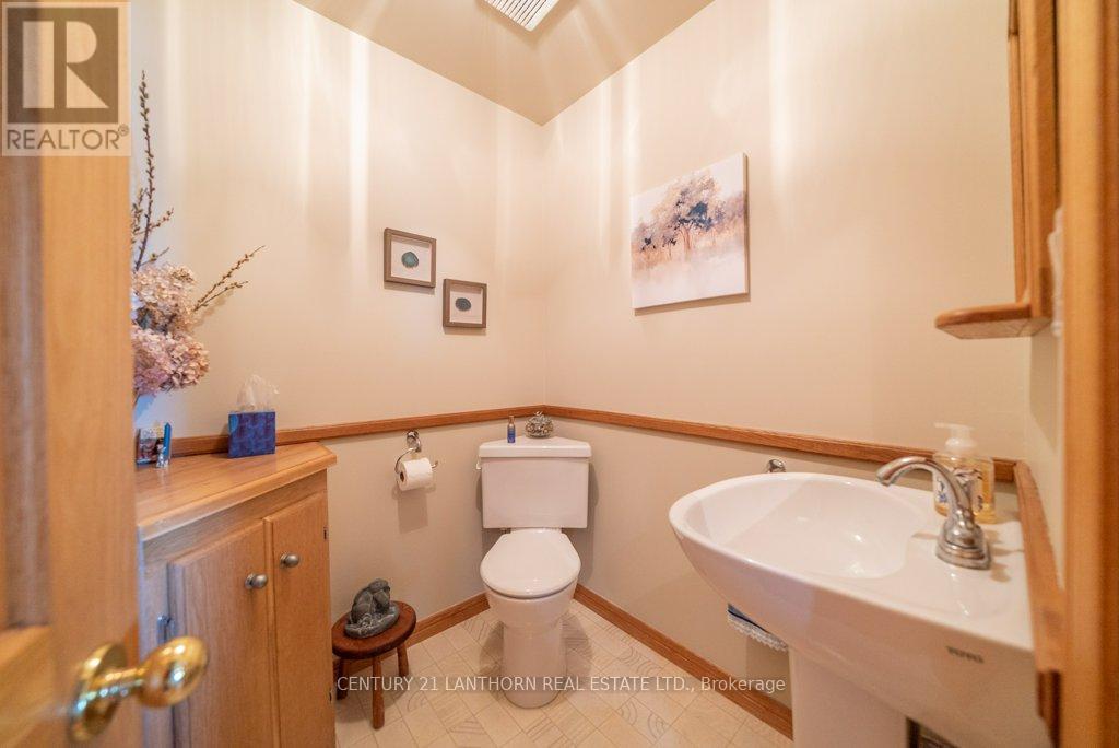 3126b County Rd 8 Road, Prince Edward County, Ontario  K0K 2T0 - Photo 21 - X12374137