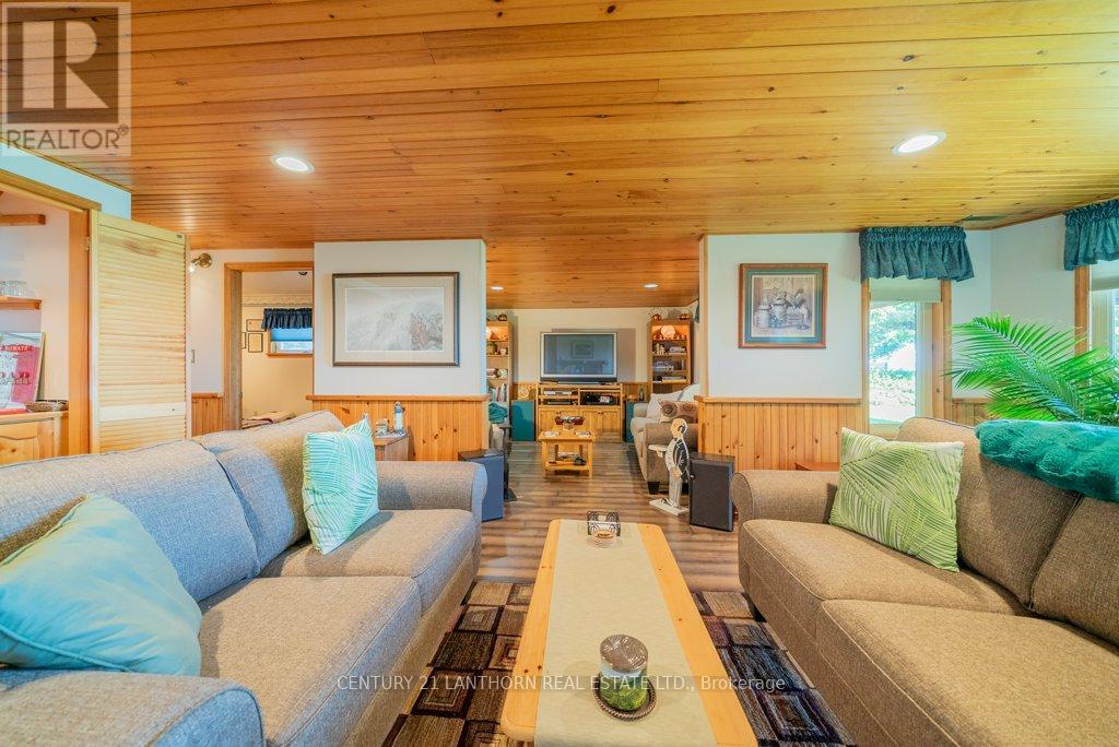 3126b County Rd 8 Road, Prince Edward County, Ontario  K0K 2T0 - Photo 29 - X12374137