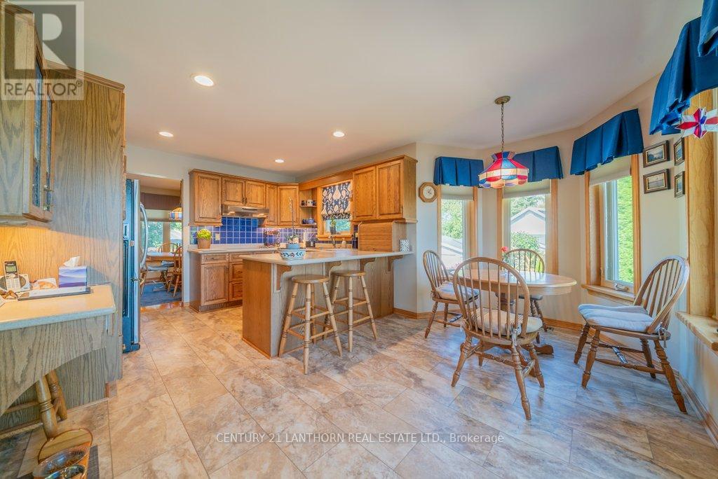 3126b County Rd 8 Road, Prince Edward County, Ontario  K0K 2T0 - Photo 17 - X12374137