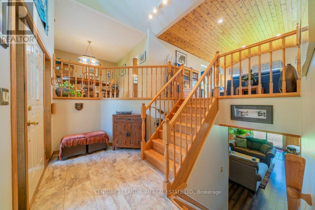 3126b County Rd 8 Road, Prince Edward County, Ontario  K0K 2T0 - Photo 9 - X12374137