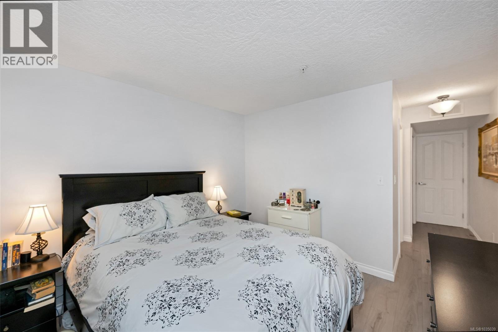 205 3160 Albina St, Saanich, British Columbia  V9A 1Z5 - Photo 18 - 1035039