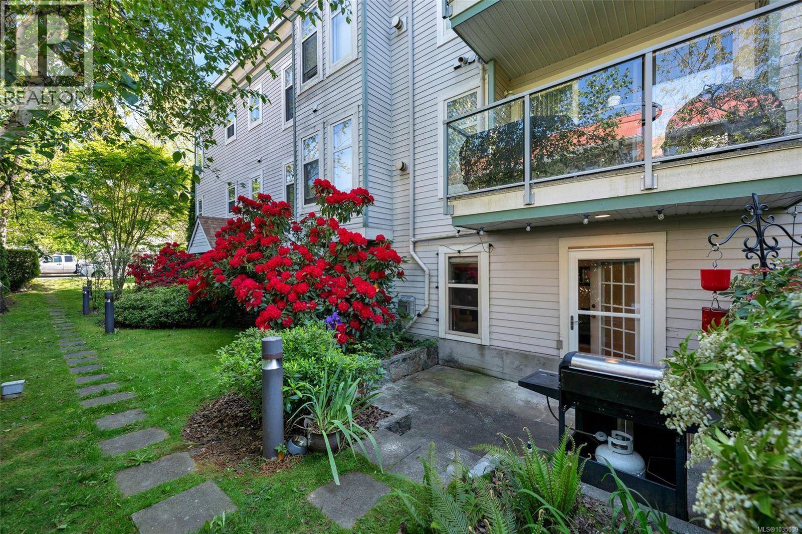 205 3160 Albina St, Saanich, British Columbia  V9A 1Z5 - Photo 5 - 1035039