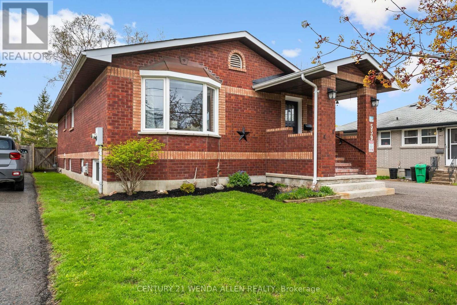 539 MONAGHAN ROAD, Peterborough, Ontario