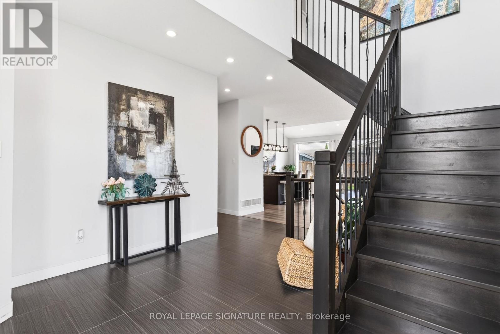 2147 Wateroak Drive, London North, Ontario  N6G 5B4 - Photo 7 - X13094970