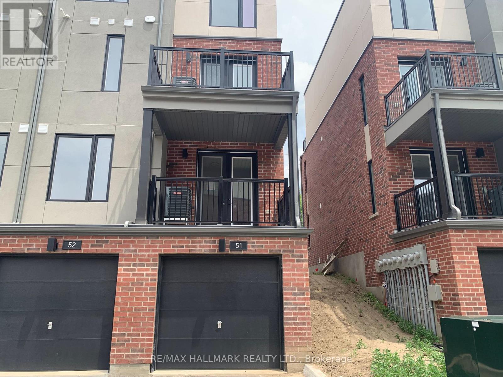 51 - 99 ROGER STREET, Waterloo, Ontario