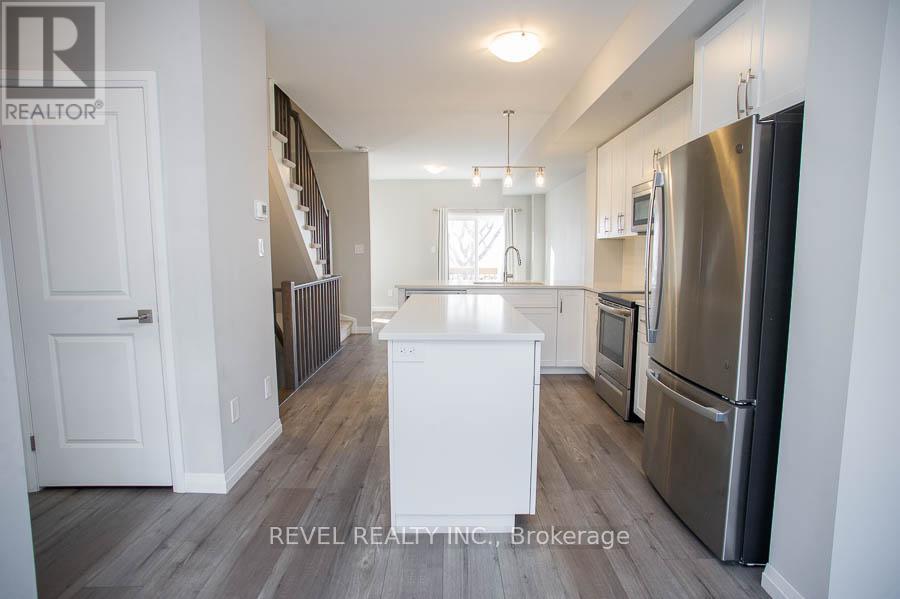 28 - 720 Grey Street, Brantford, Ontario  N3S 0K2 - Photo 2 - X13095148