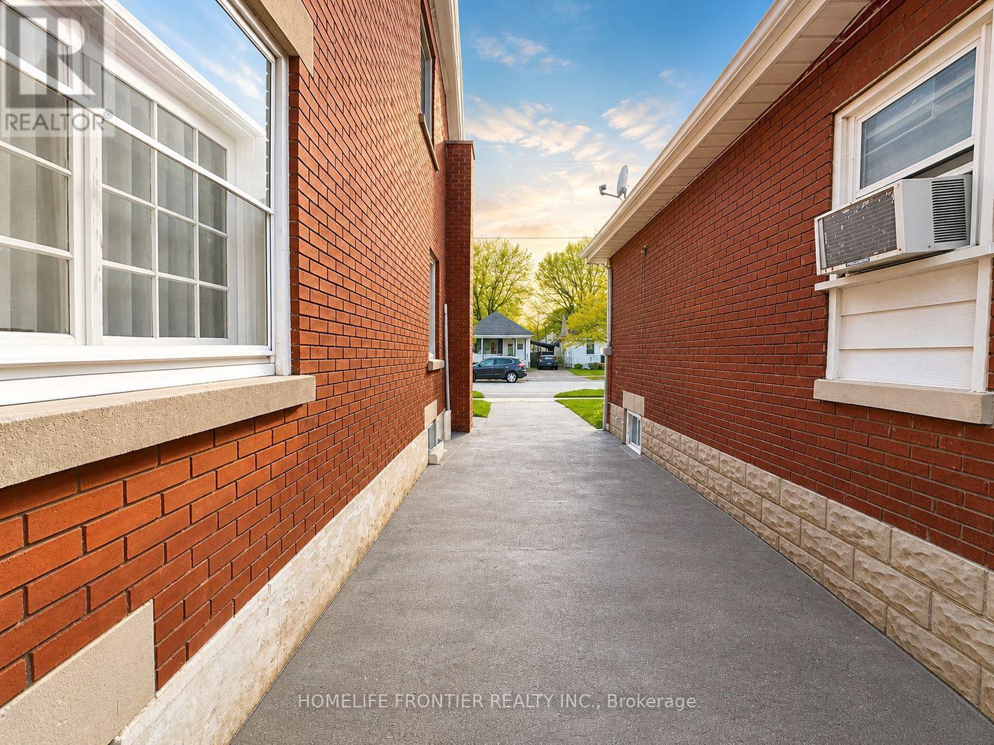 110 St Julien Street, London East, Ontario  N5Z 2M7 - Photo 11 - X13095336