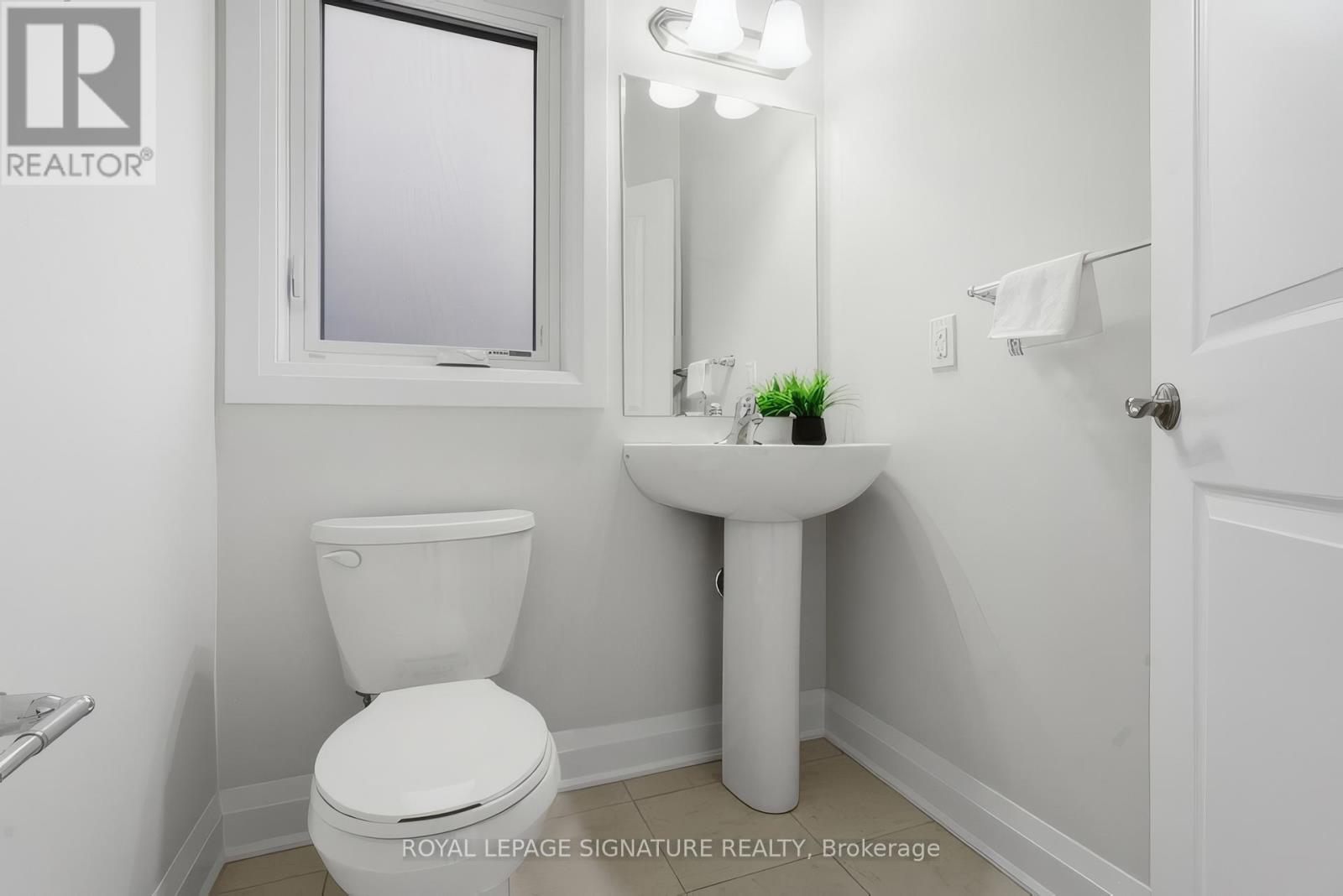 512 Nathalie Crescent, Kitchener, Ontario  N2E 0H8 - Photo 12 - X13095370