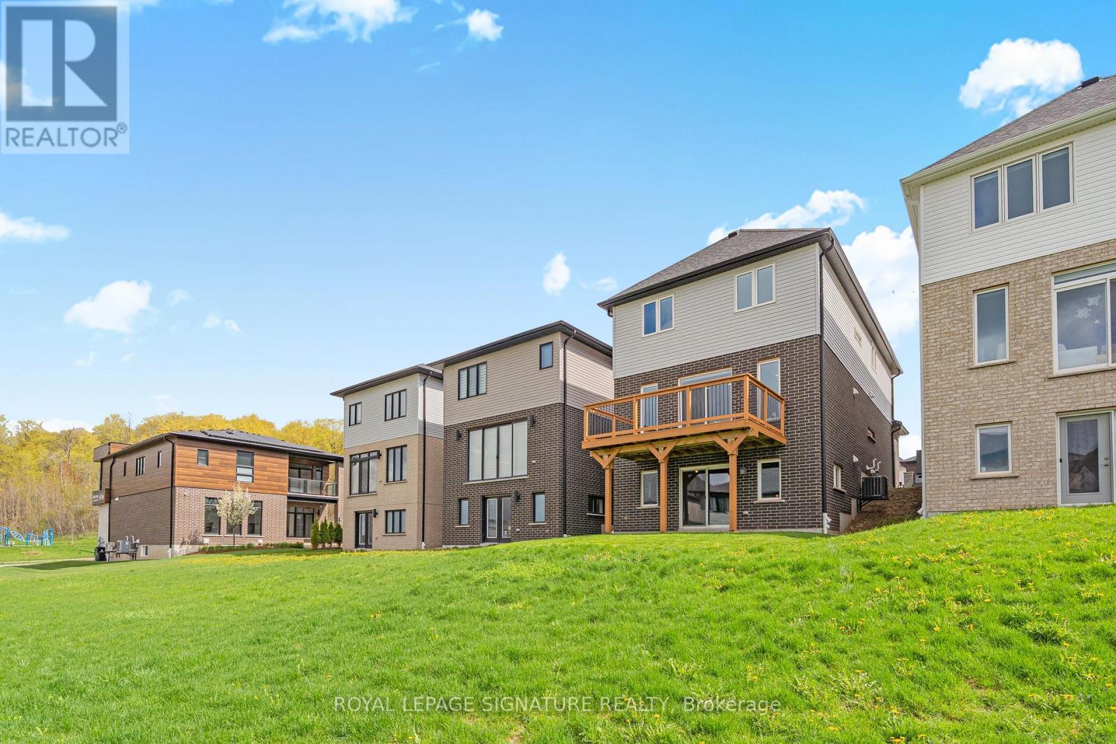 512 Nathalie Crescent, Kitchener, Ontario  N2E 0H8 - Photo 39 - X13095370