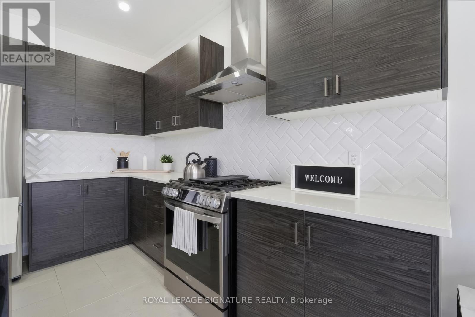 512 Nathalie Crescent, Kitchener, Ontario  N2E 0H8 - Photo 6 - X13095370