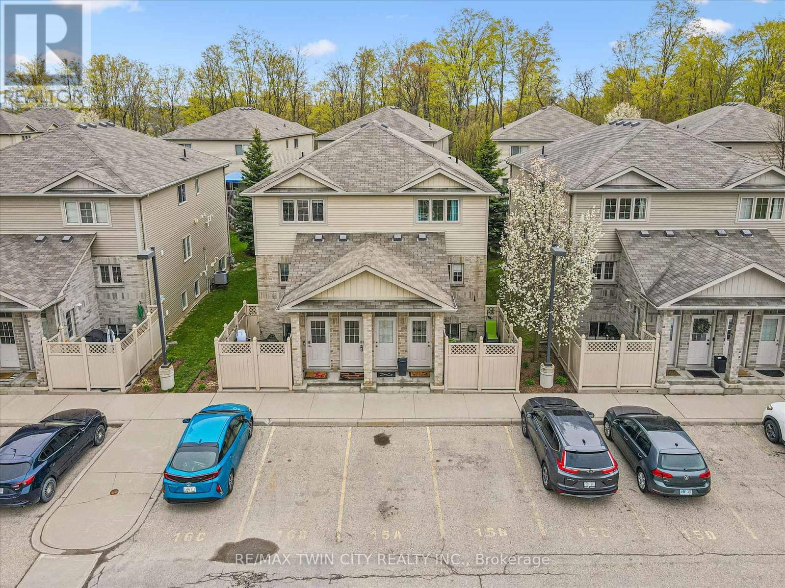 15B - 1941 OTTAWA STREET S, Kitchener, Ontario