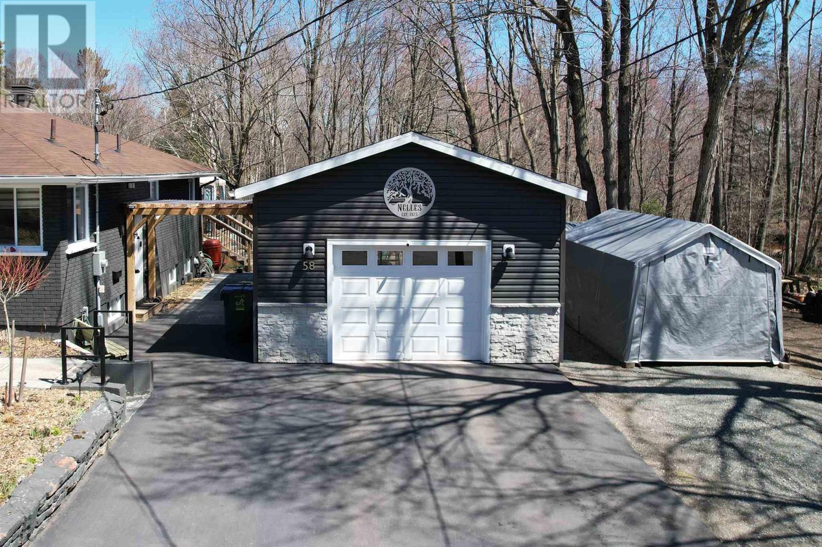 58 Rosita St, Sault Ste. Marie, Ontario  P6C 5R1 - Photo 2 - SM260899