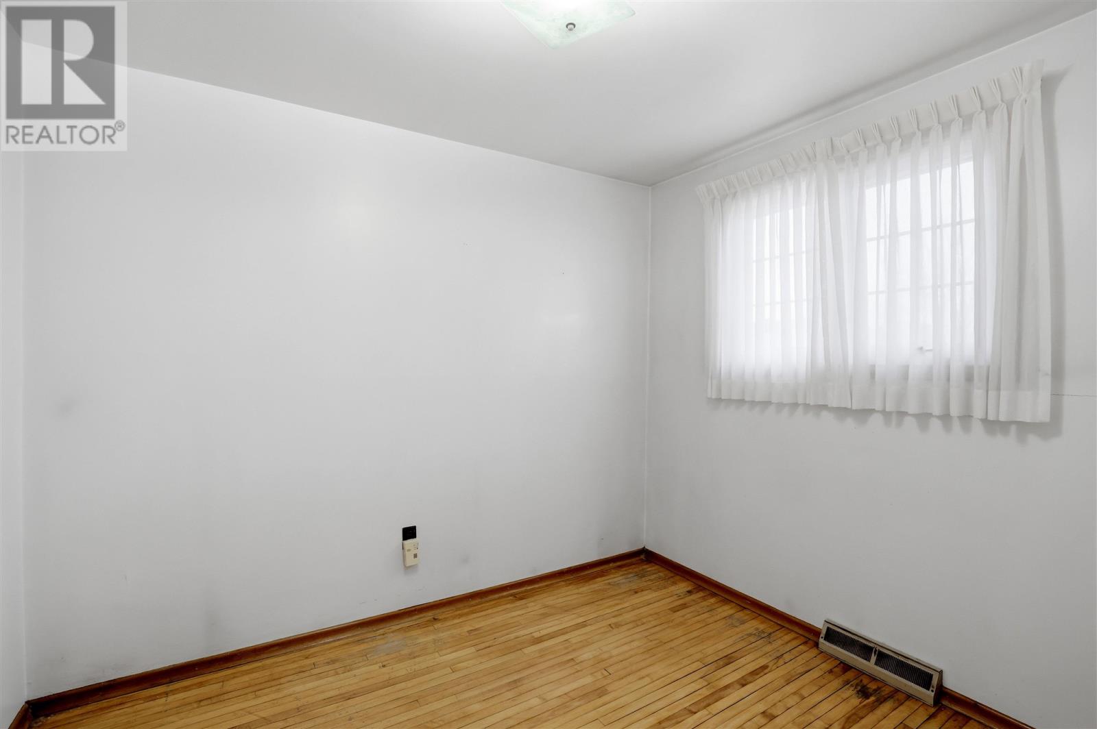 316 Patrick St, Sault Ste. Marie, Ontario  P6C 3Y8 - Photo 12 - SM260905