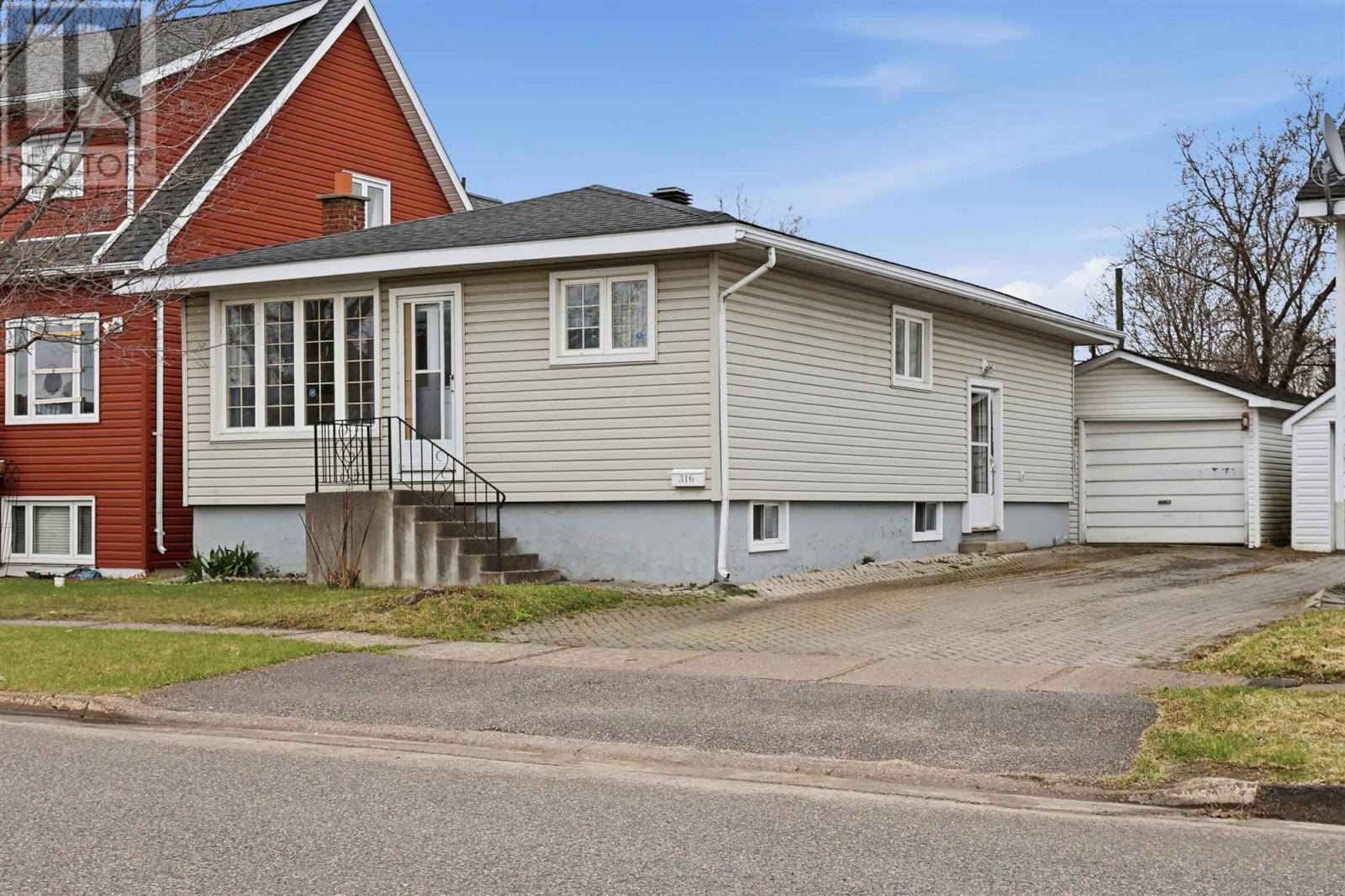 316 Patrick St, Sault Ste. Marie, Ontario  P6C 3Y8 - Photo 39 - SM260905