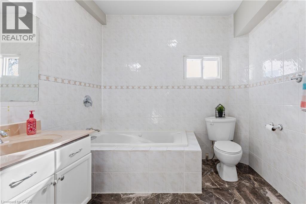 204 Beach Boulevard, Hamilton, Ontario  L8H 6V9 - Photo 8 - 40822954
