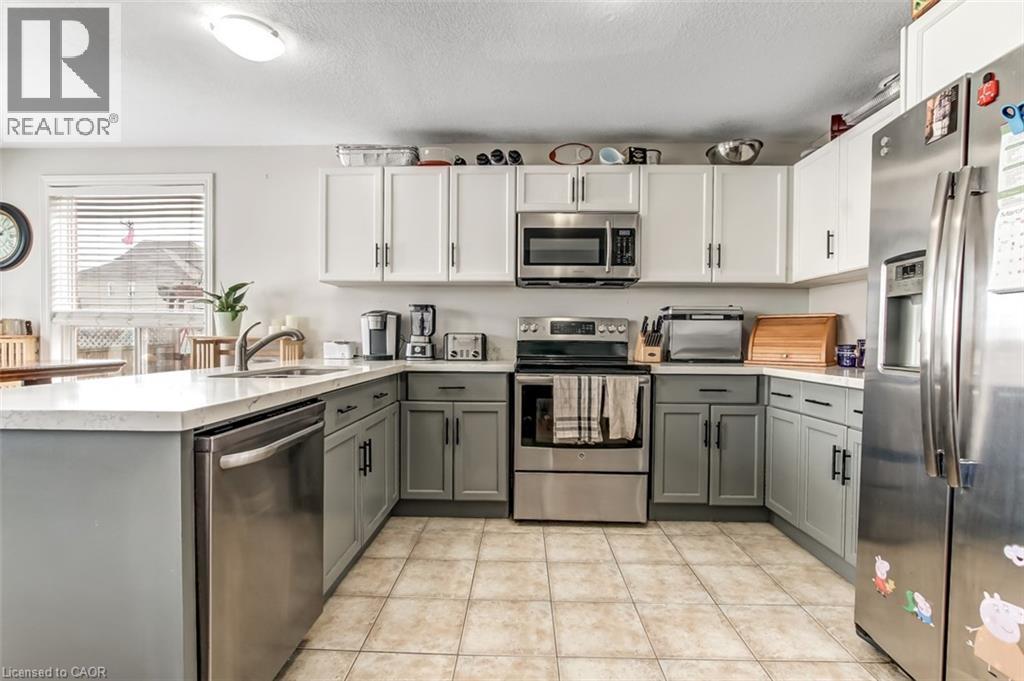 569 Alberta Avenue, Woodstock, Ontario  N4V 0A3 - Photo 6 - 40810132
