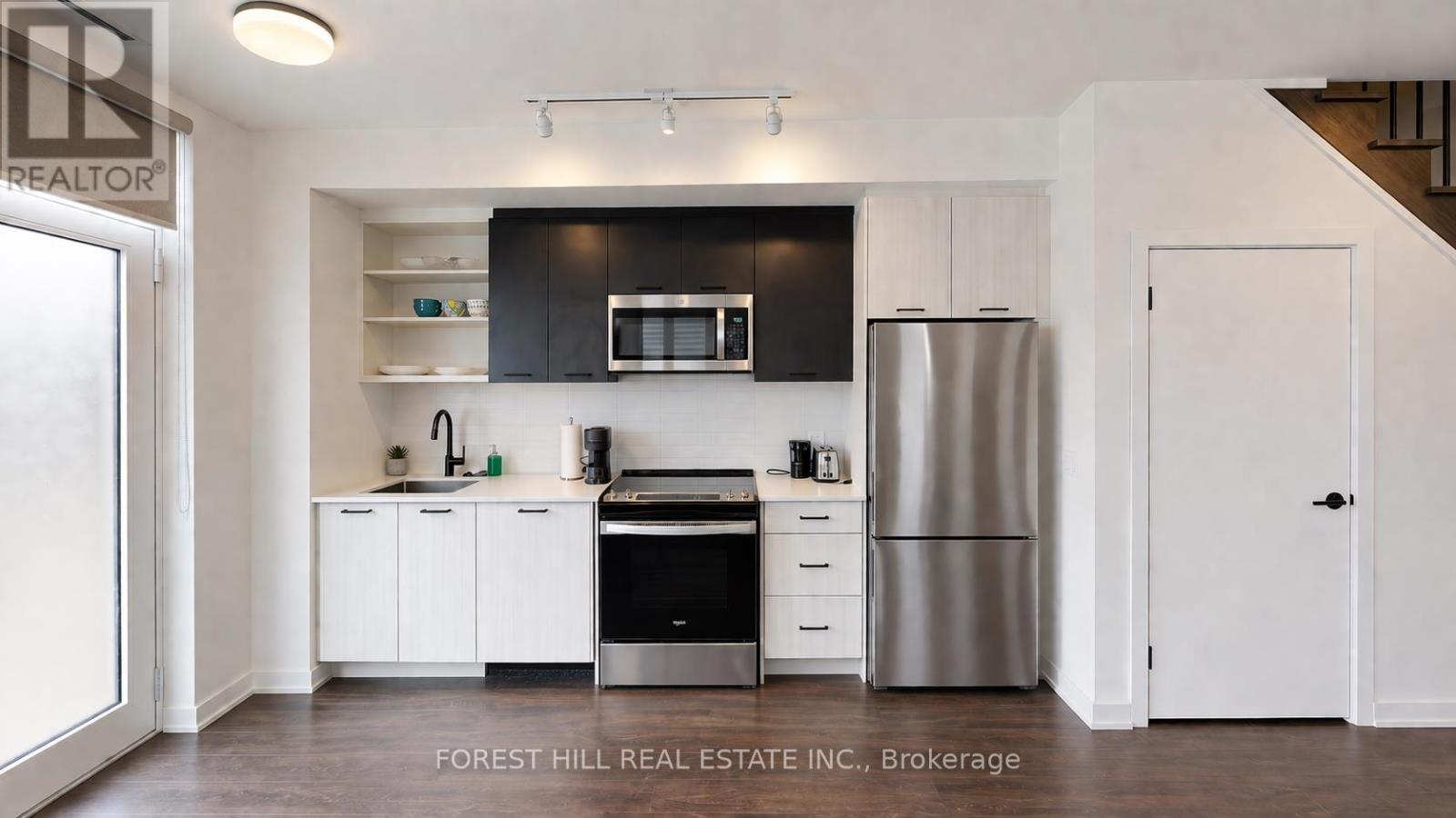 104 - 16 Symes Road, Toronto, Ontario  M6N 0B4 - Photo 3 - W13060164