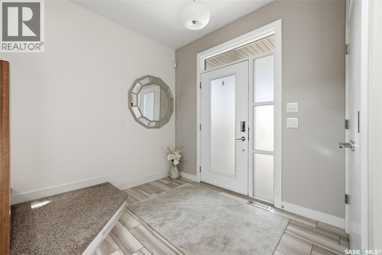 5286 Aviator Crescent, Regina, Saskatchewan  S4W 0G9 - Photo 4 - SK035054