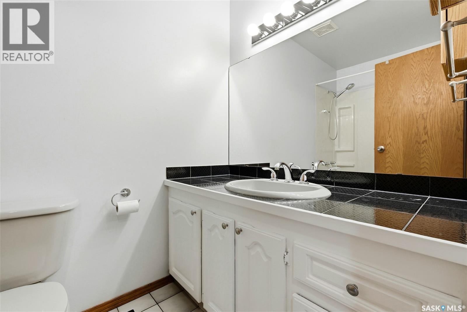 10 Hayes Crescent, Regina, Saskatchewan  S4X 1B2 - Photo 18 - SK034873