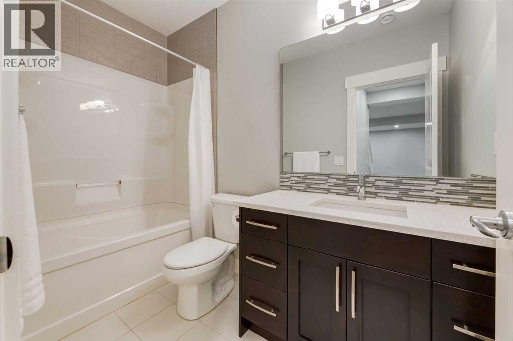 76 Dieppe Drive SW, Calgary, Alberta  T3E 7Y4 - Photo 35 - A2308812