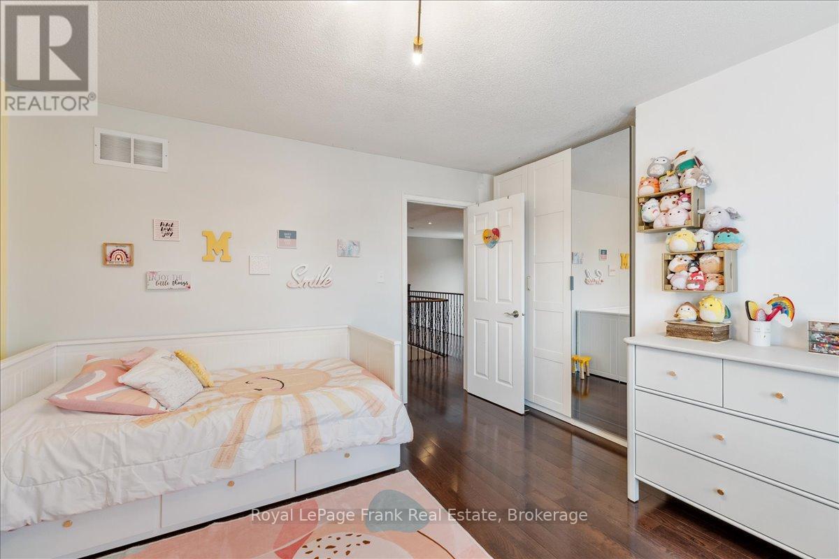 67 Scadding Avenue, Whitby, Ontario  L1N 9X3 - Photo 27 - E13094670