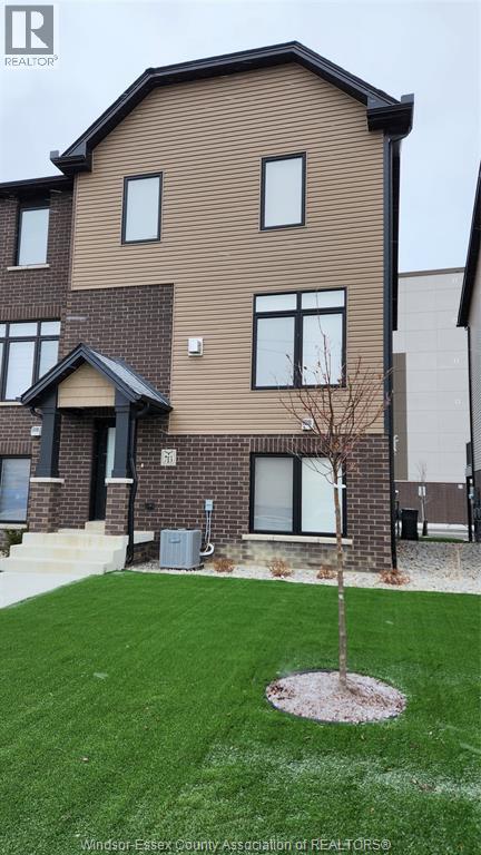 713 BROWNSTONE ROAD, Lakeshore, Ontario