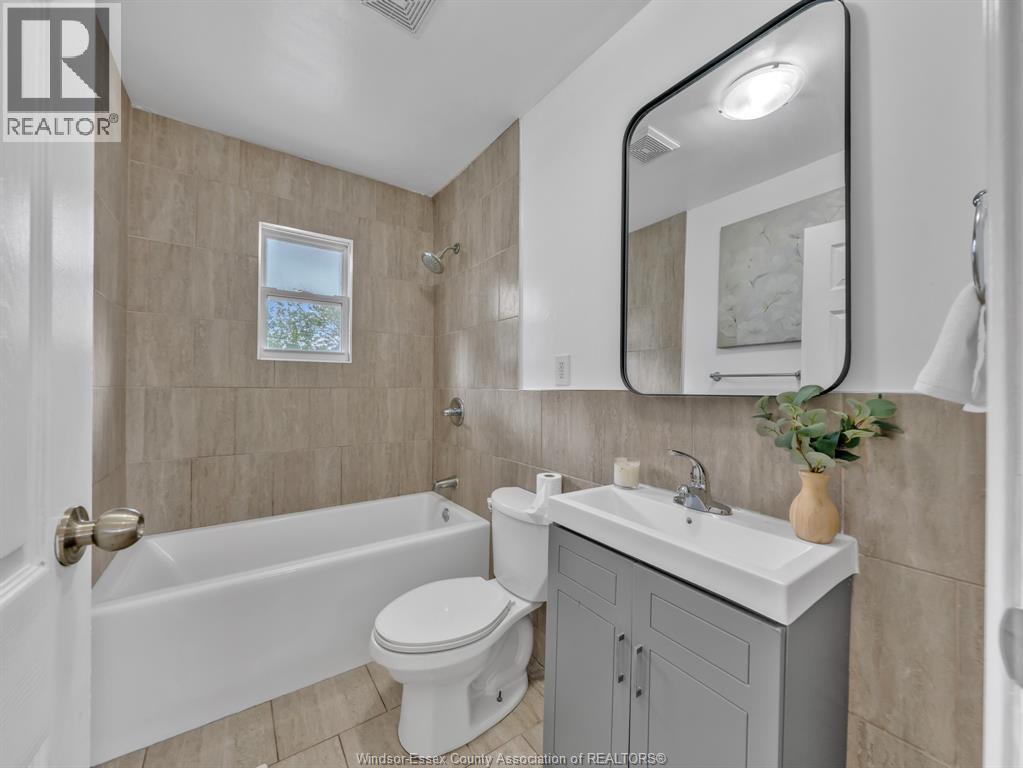 1583 Ferndale Avenue, Windsor, Ontario  N8T 2K3 - Photo 13 - 26010359