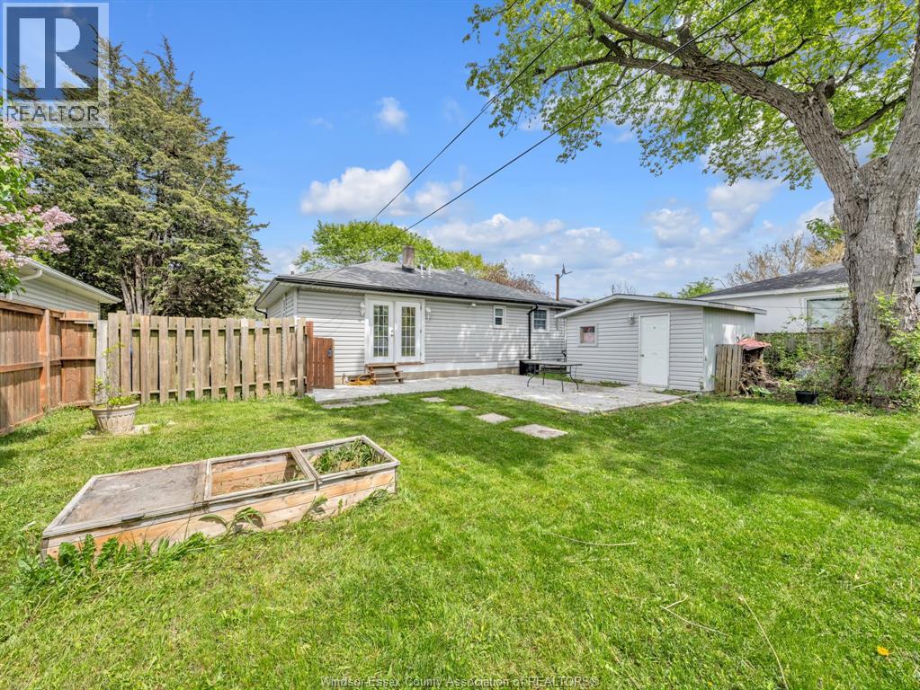 1583 Ferndale Avenue, Windsor, Ontario  N8T 2K3 - Photo 19 - 26010359