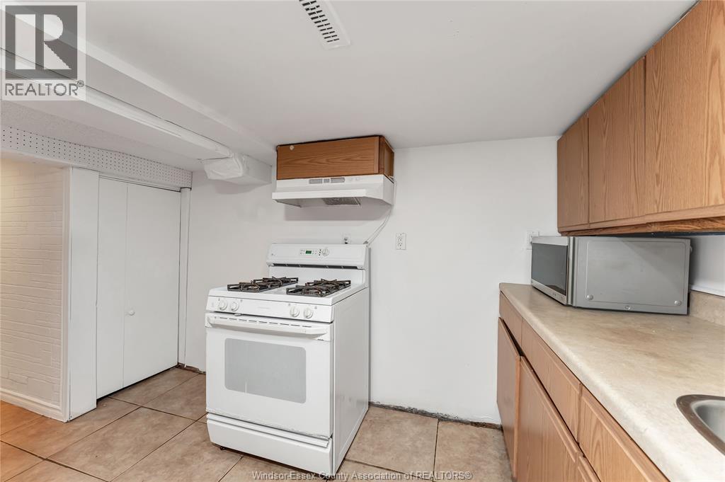 1236 Marentette Avenue Unit# Lower, Windsor, Ontario  N8X 4C6 - Photo 10 - 26010333
