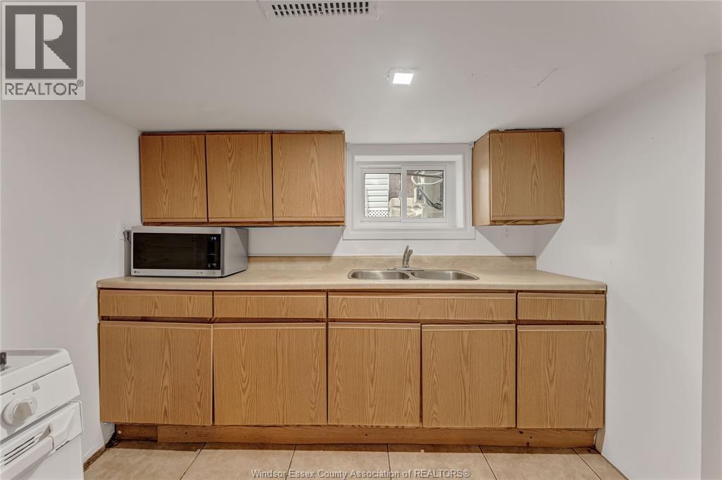 1236 Marentette Avenue Unit# Lower, Windsor, Ontario  N8X 4C6 - Photo 9 - 26010333