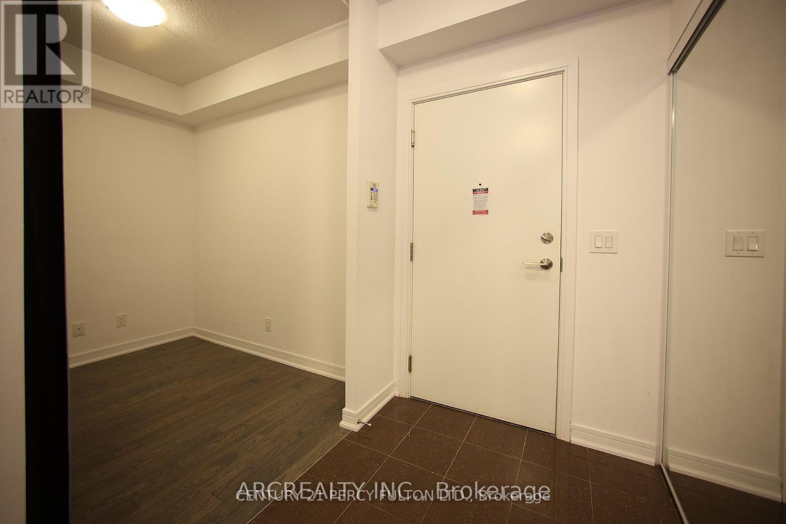 512 - 9205 Yonge Street, Richmond Hill, Ontario  L4C 1V5 - Photo 9 - N13095368