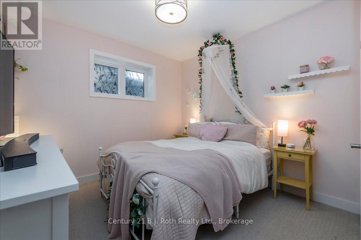40 Grand Poplar Lane, Wasaga Beach, Ontario  L9Z 0E2 - Photo 29 - S13095412