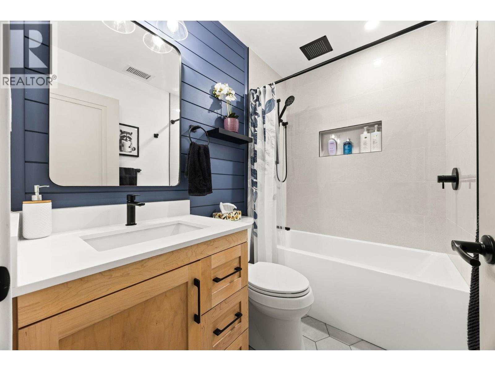 8916 Orion Place, Burnaby, British Columbia  V3J 1A2 - Photo 11 - R3120730