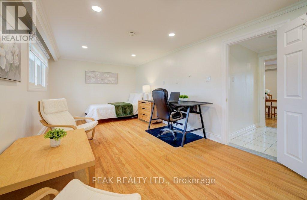 2235 Waycross Crescent, Mississauga, Ontario  L5K 1J5 - Photo 35 - W13095598