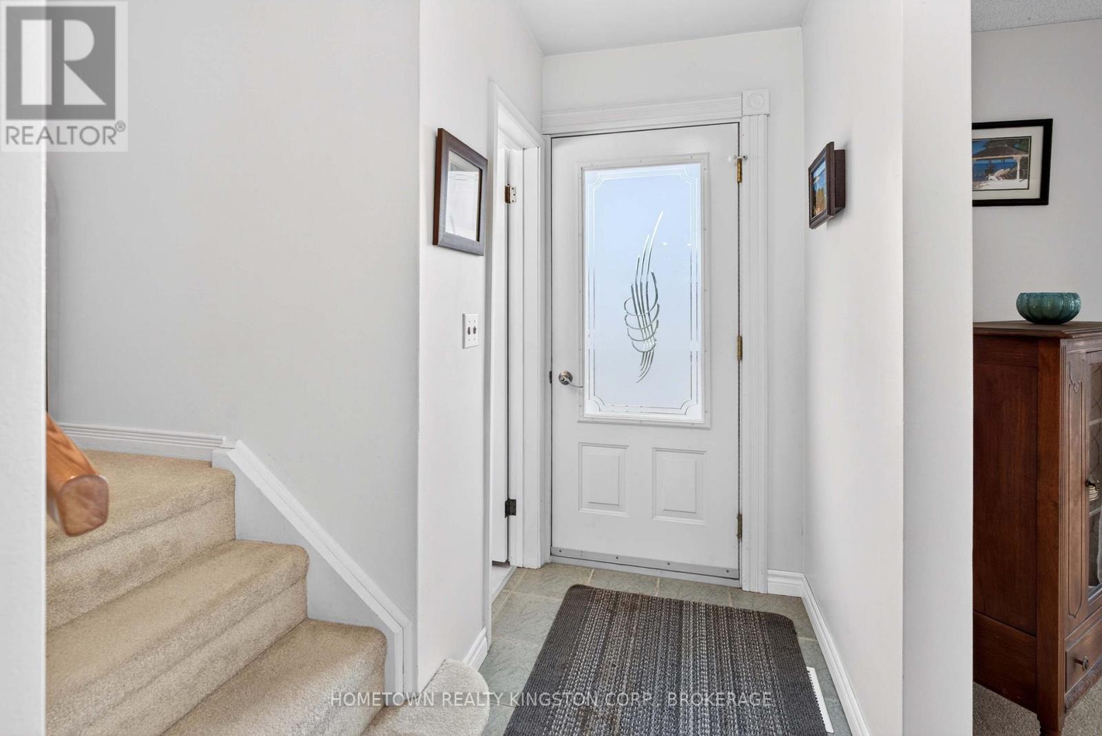 633 Fleet Street, Kingston, Ontario  K7M 5A4 - Photo 3 - X13095530