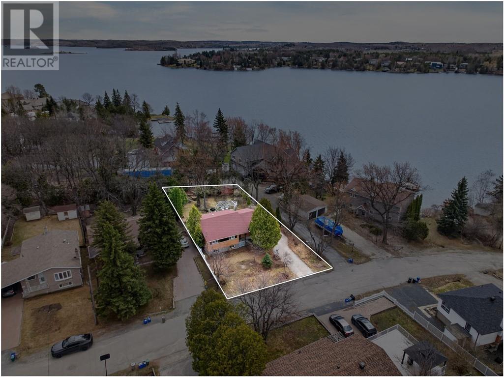 147 Harry, Sudbury, Ontario  P3B 3E3 - Photo 3 - 2127600