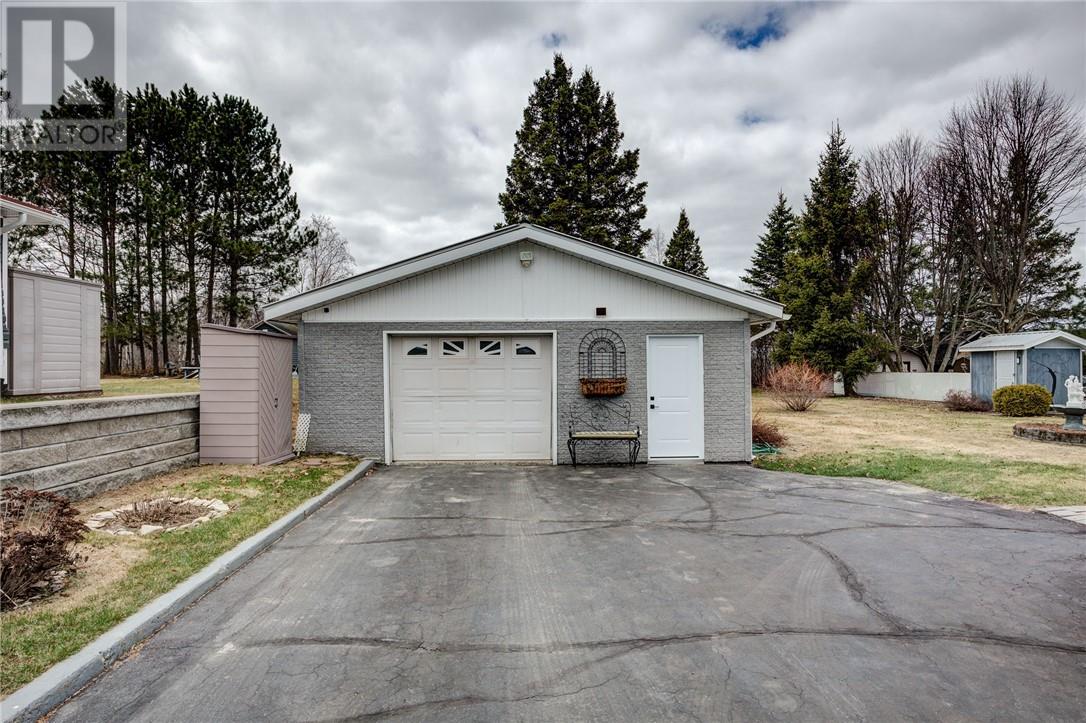 4845 Lafontaine Street, Hanmer, Ontario  P3P 1J9 - Photo 16 - 2127525