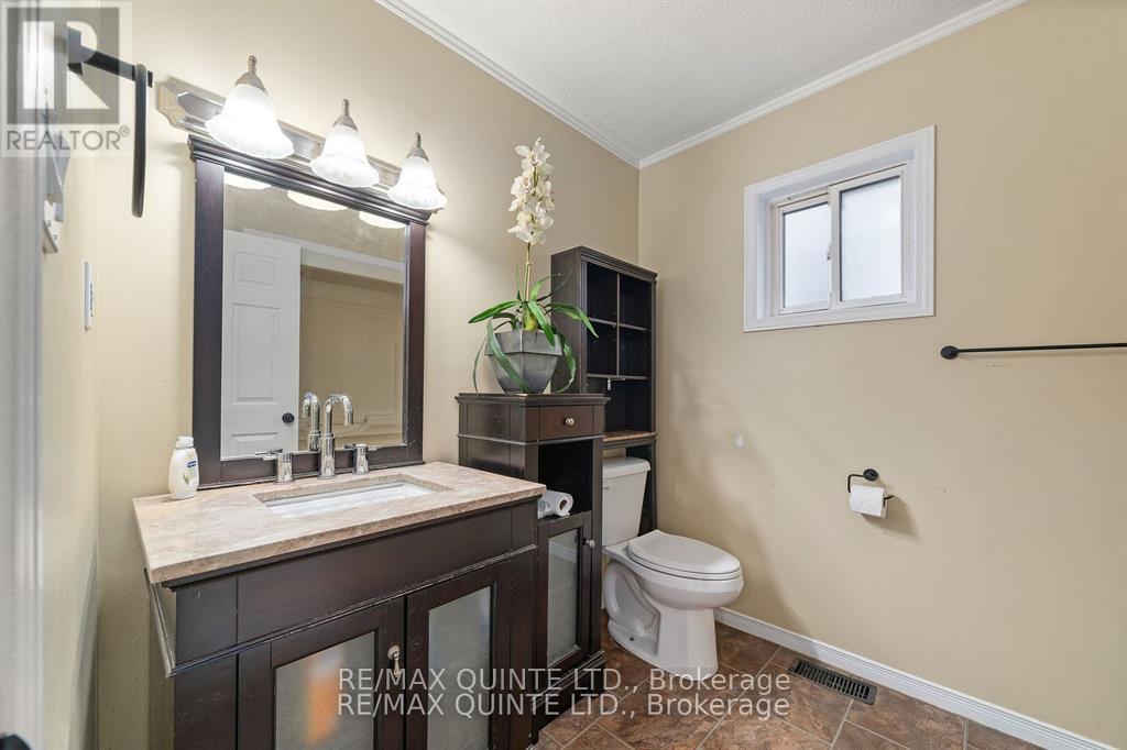 138 College Street, Deseronto, Ontario  K0K 1X0 - Photo 11 - X13095394