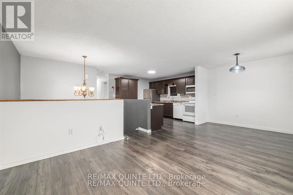 138 College Street, Deseronto, Ontario  K0K 1X0 - Photo 6 - X13095394