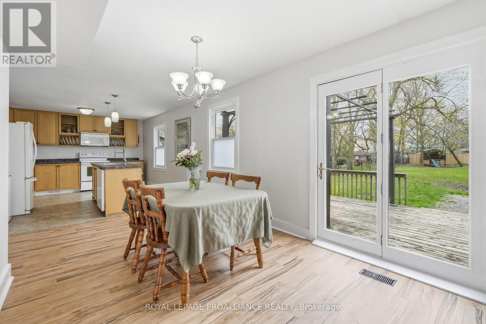 306 Dufferin Avenue, Belleville, Ontario  K8N 3X7 - Photo 17 - X13095468