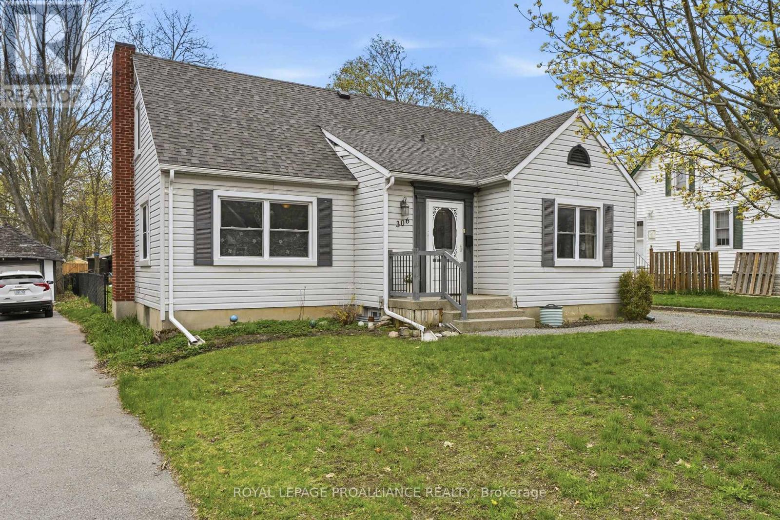 306 Dufferin Avenue, Belleville, Ontario  K8N 3X7 - Photo 3 - X13095468