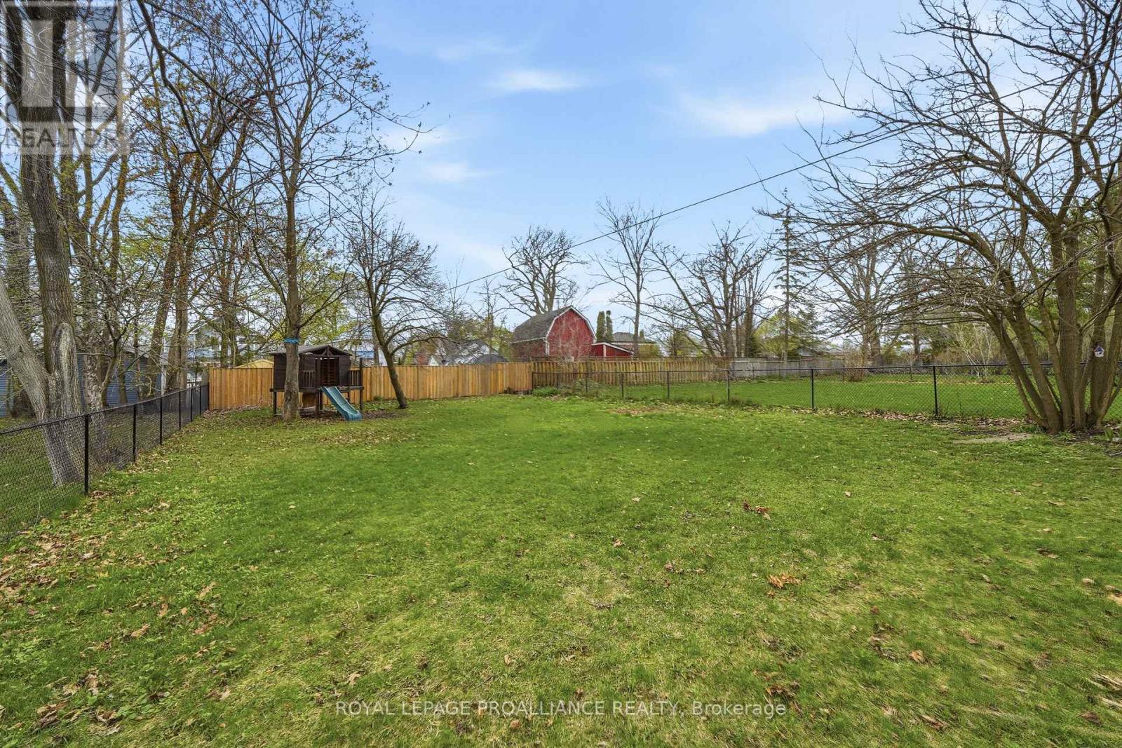 306 Dufferin Avenue, Belleville, Ontario  K8N 3X7 - Photo 48 - X13095468