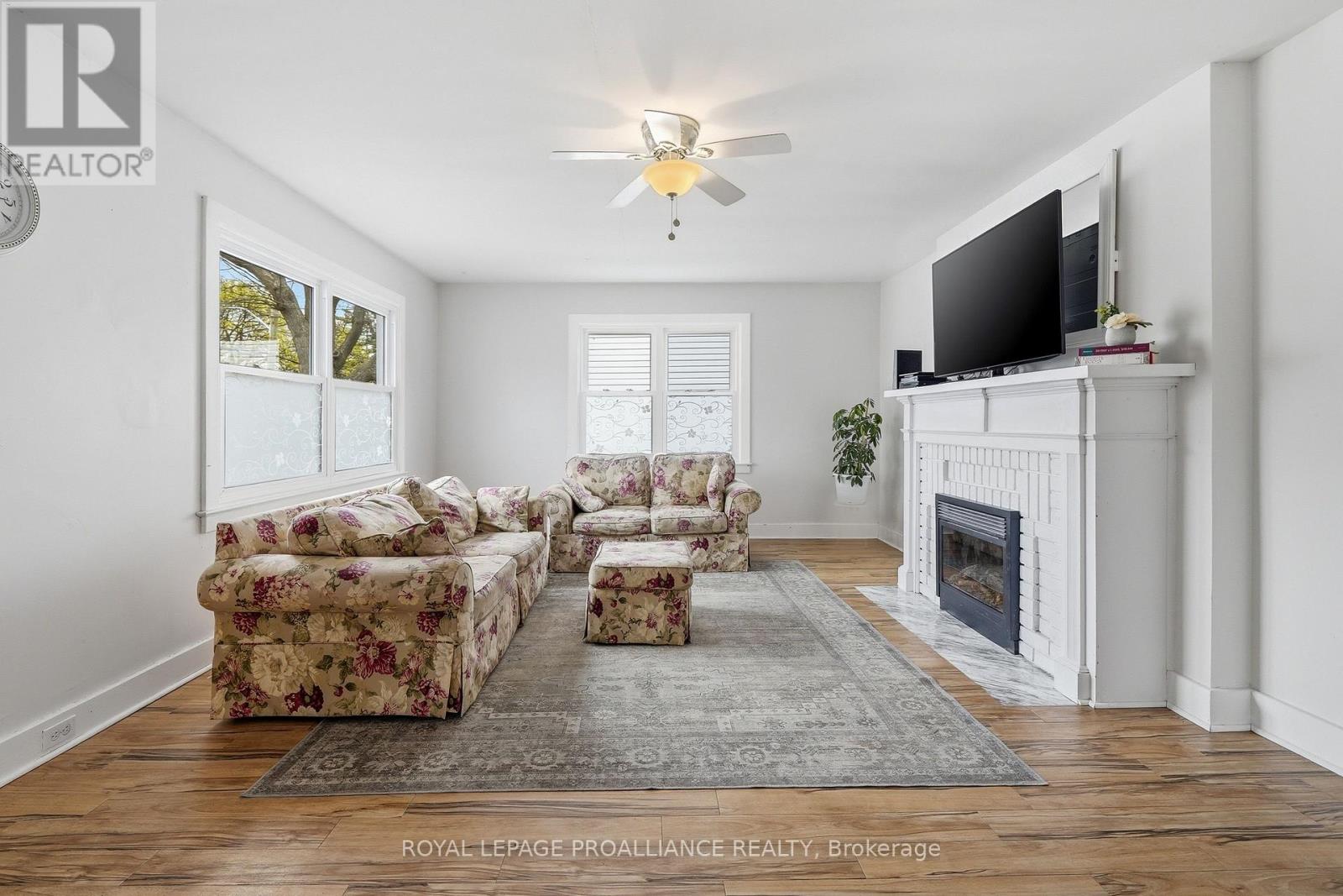 306 Dufferin Avenue, Belleville, Ontario  K8N 3X7 - Photo 8 - X13095468