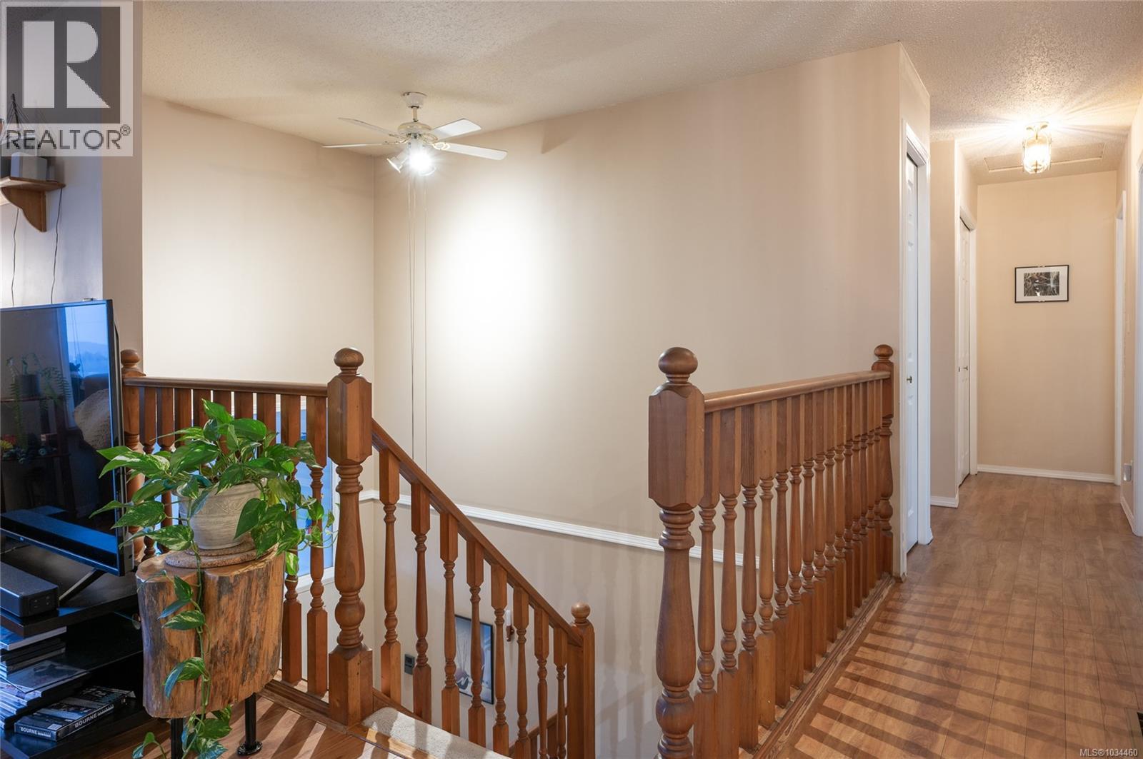 1085 College Dr, Nanaimo, British Columbia  V9R 5V5 - Photo 11 - 1034460