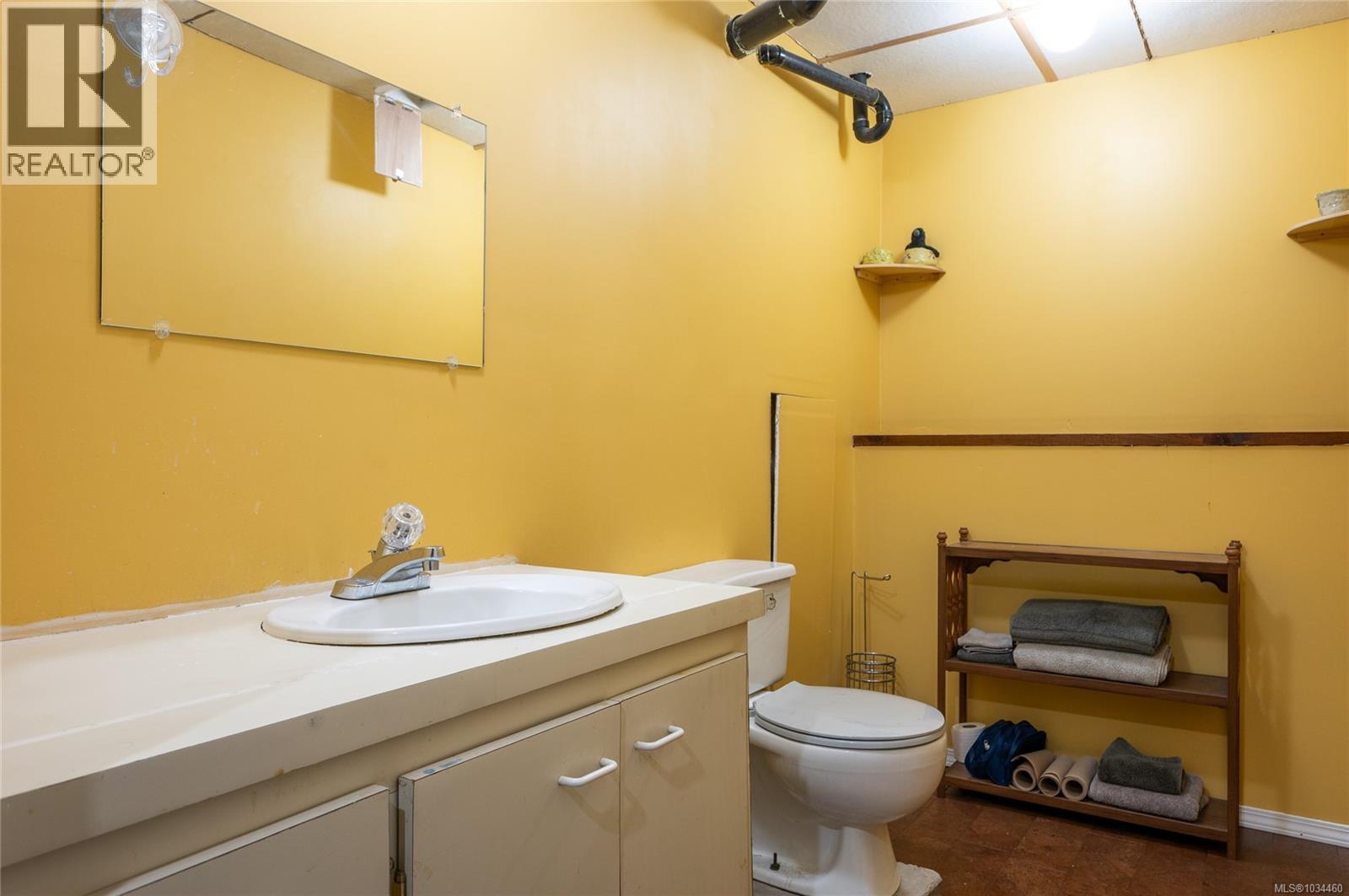1085 College Dr, Nanaimo, British Columbia  V9R 5V5 - Photo 36 - 1034460