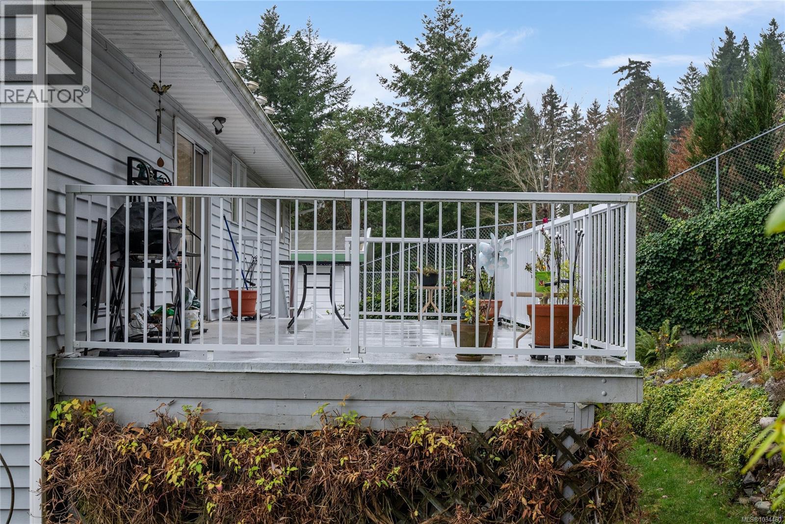 1085 College Dr, Nanaimo, British Columbia  V9R 5V5 - Photo 43 - 1034460